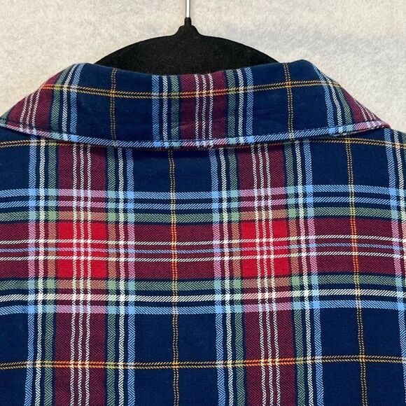 ST. JOHN’S BAY Women’s Classic Shirt XL Navy Tartan Plaid Long Sleeve Cotton NEW - Picture 13 of 15